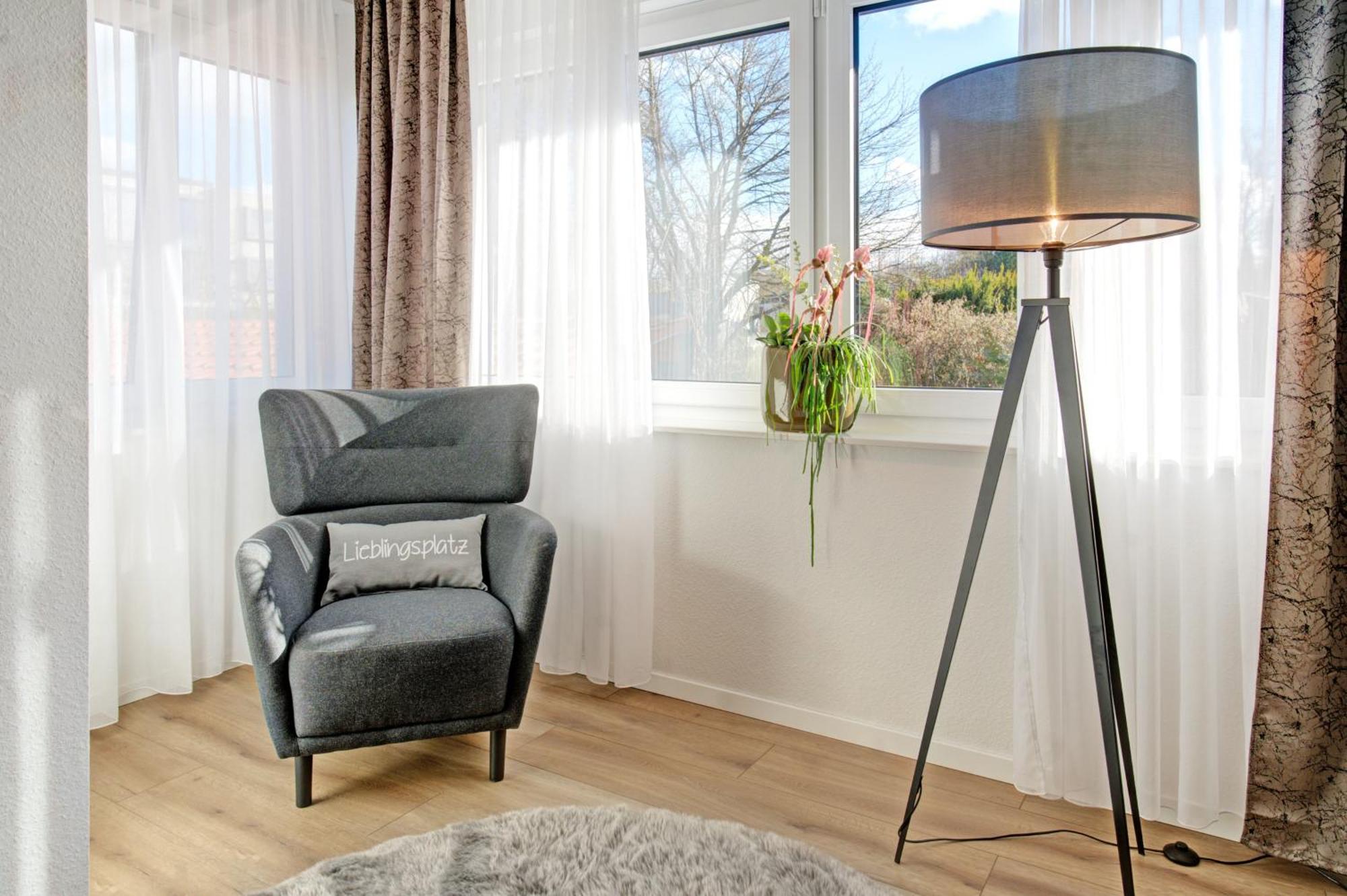 BlumenRaum Ferienwohnung 2 Karlsruhe Eksteriør billede